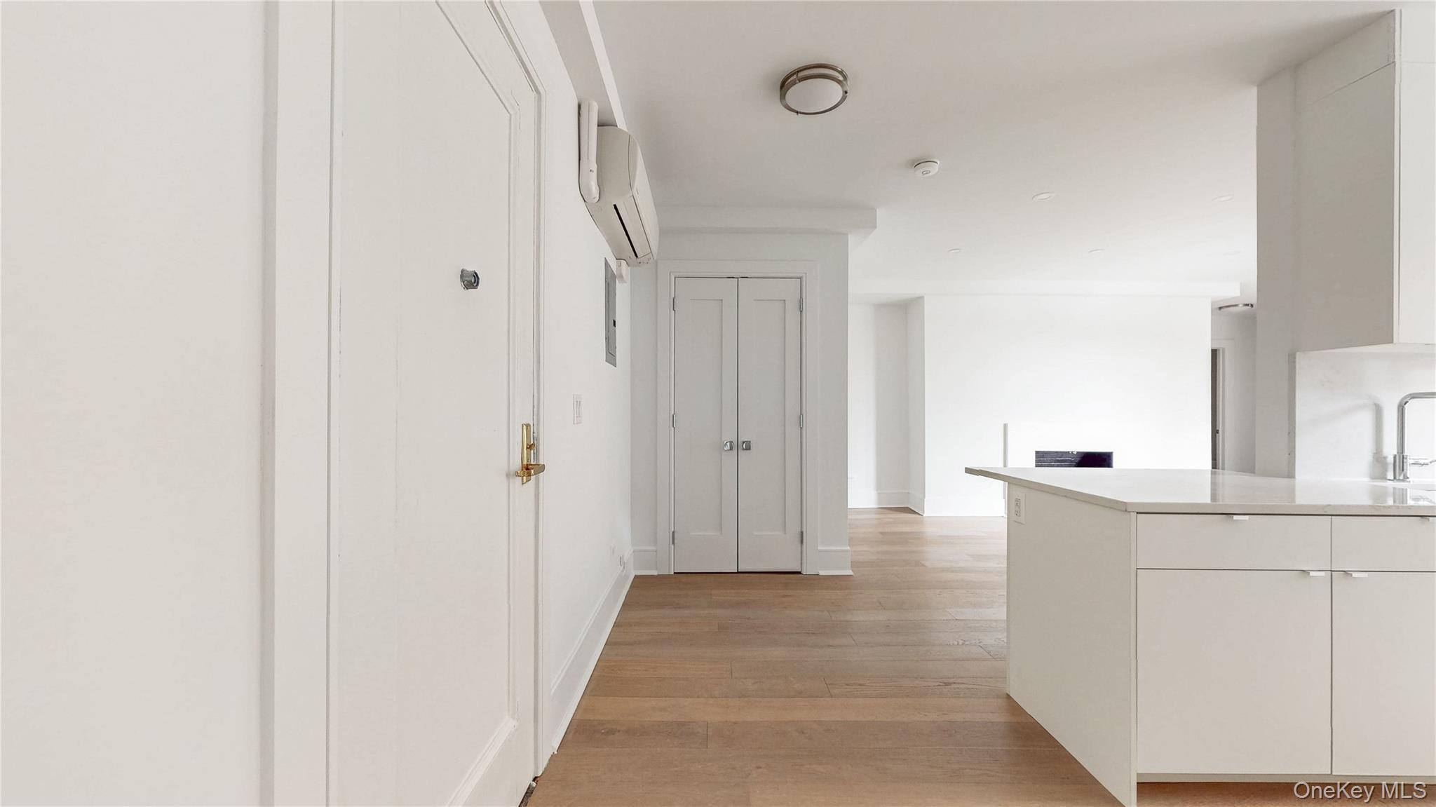14809 Northern Boulevard 5m Property Photo 4
