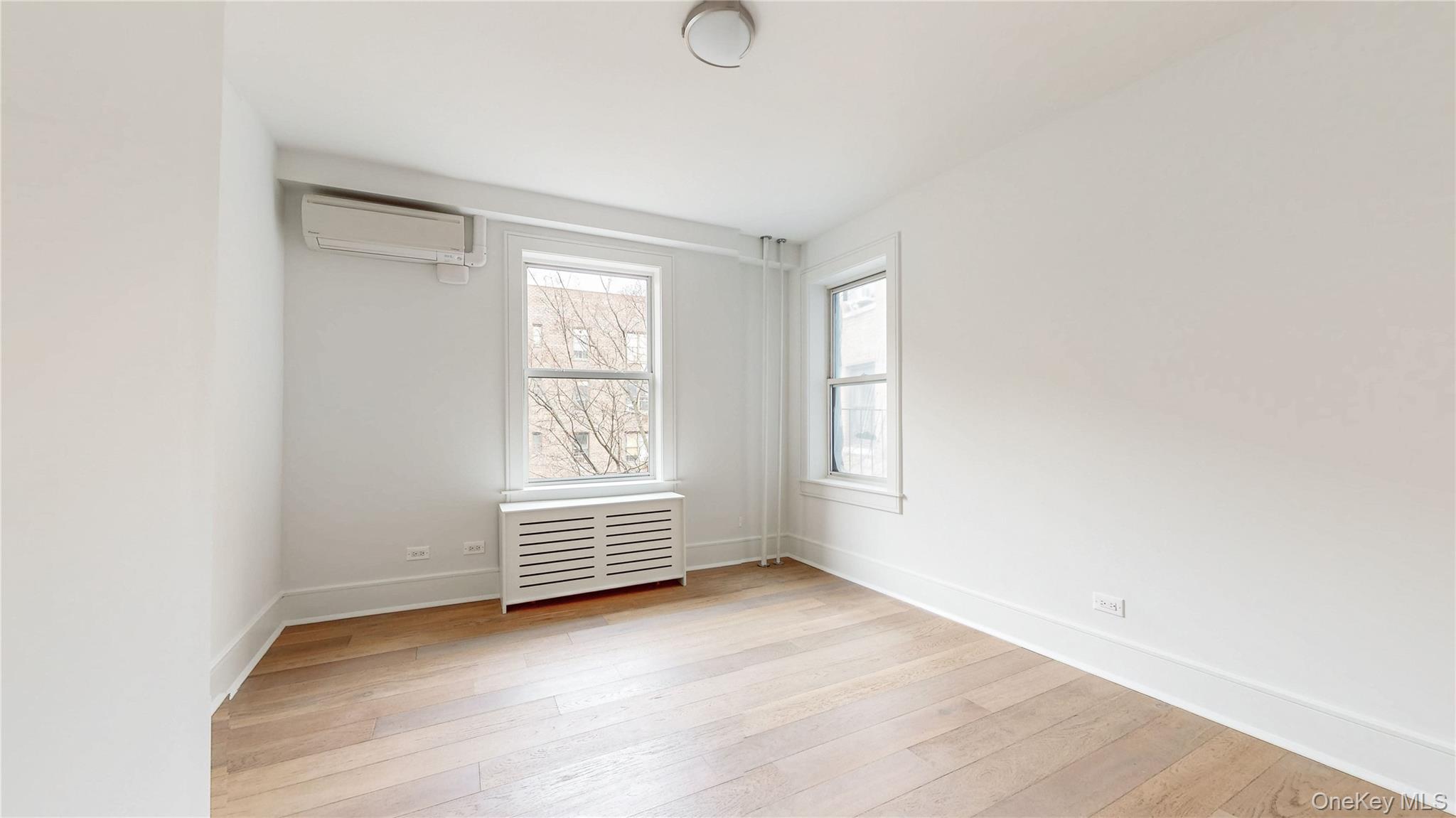 14809 Northern Boulevard 5m Property Photo 13