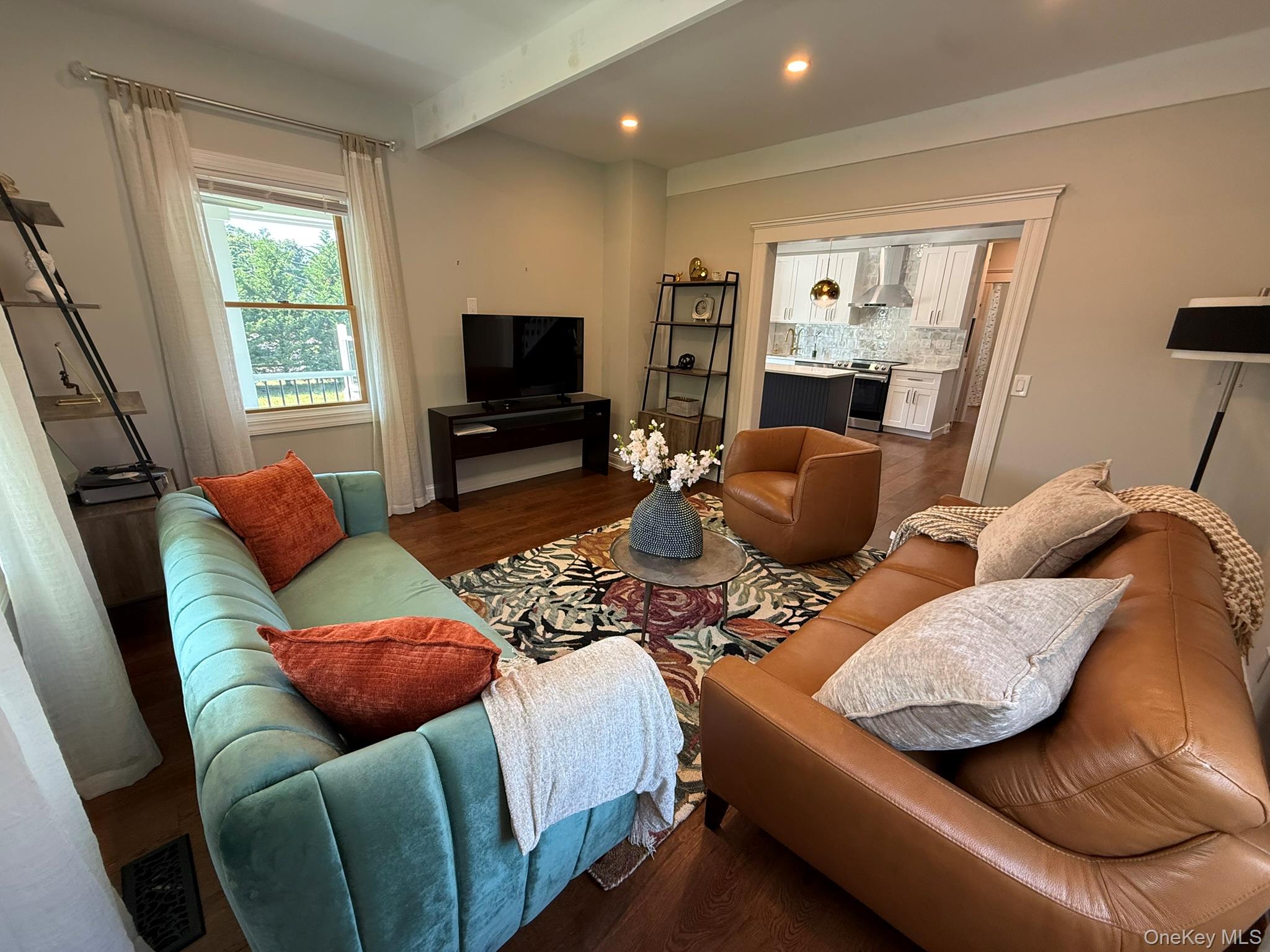 1028434 Property Photo 8