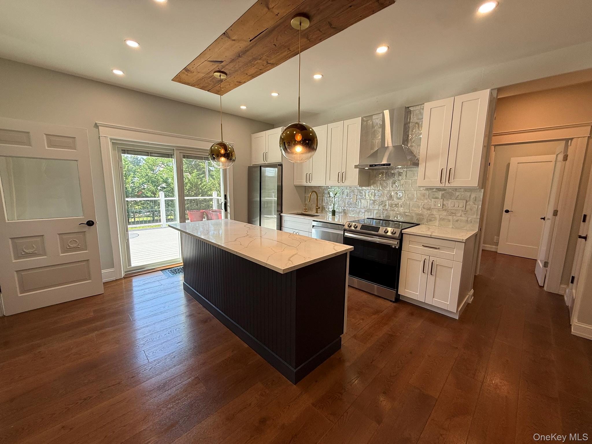 1028434 Property Photo 11
