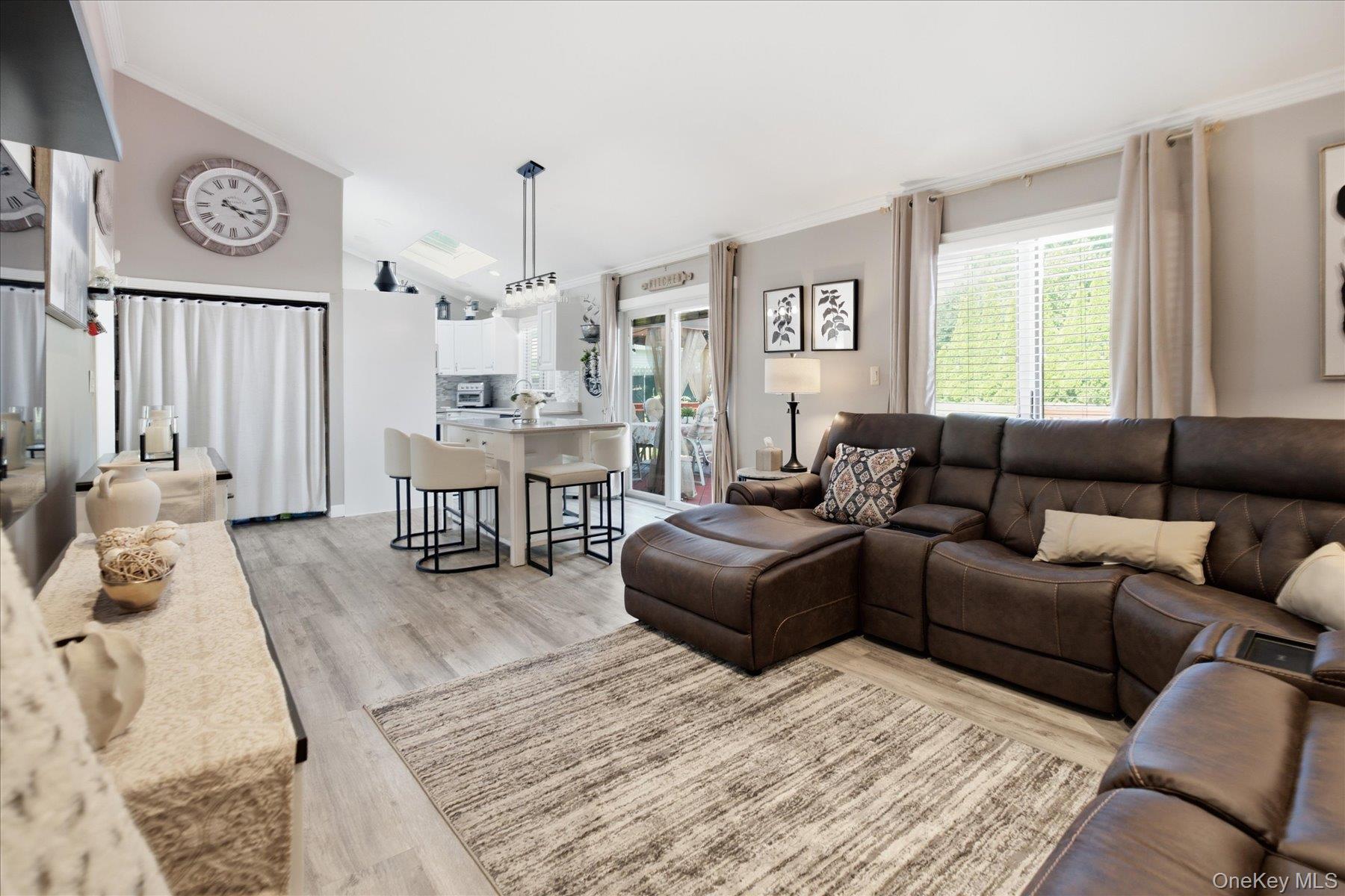 101 Gainsborough Road Property Photo 14