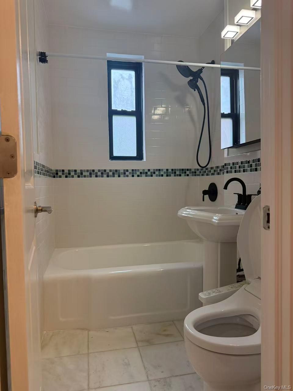 150-30 71st Avenue 2g Property Photo 6