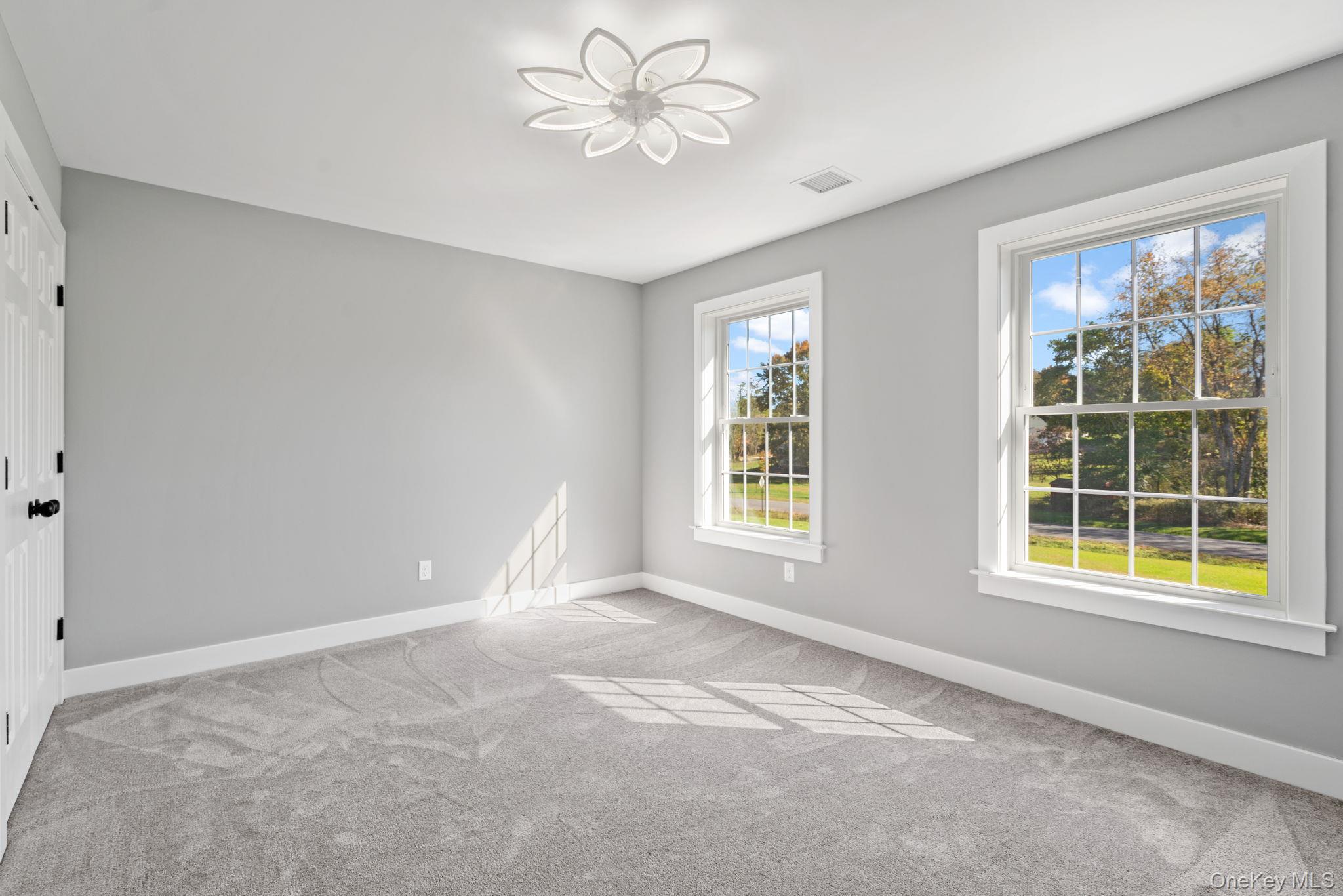 59 Paddock Drive Property Photo 28