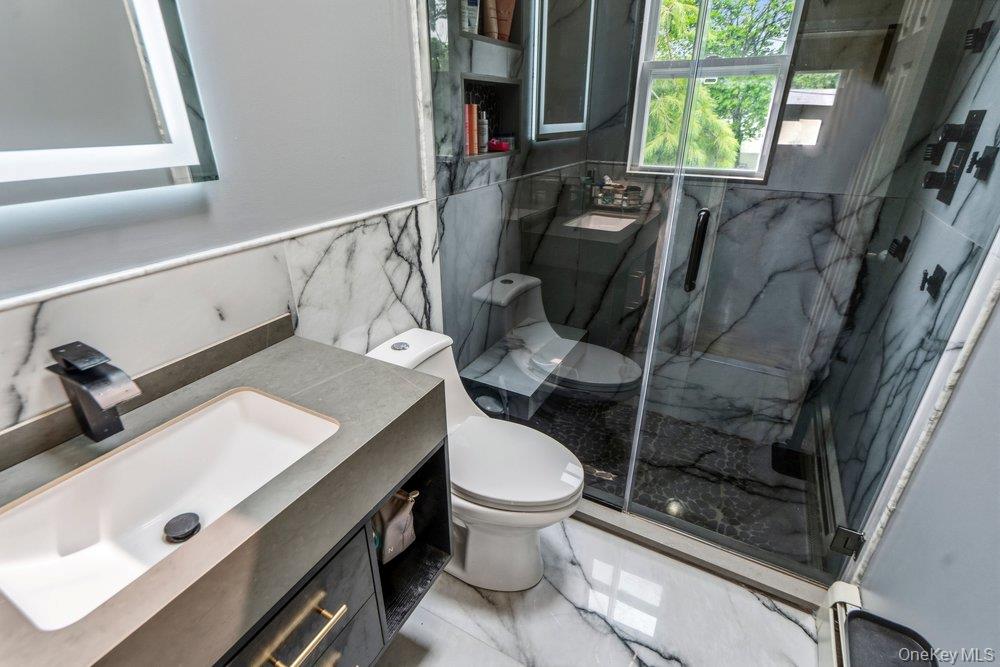89 Floyd Street Property Photo 20