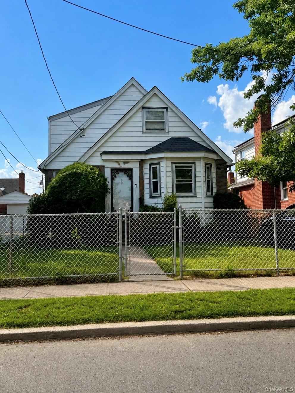49 Everett Street Property Photo 1