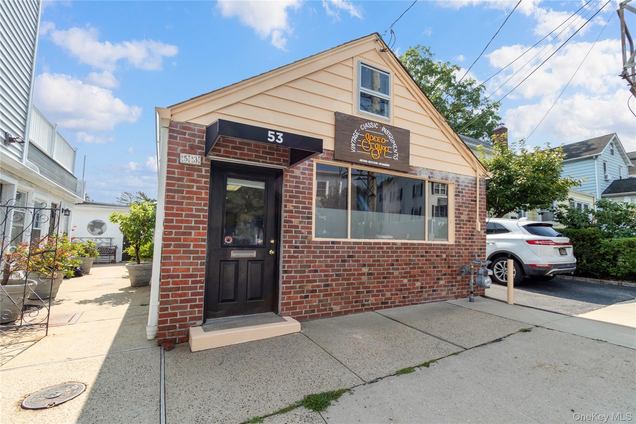 53 Spring Street Property Photo 2