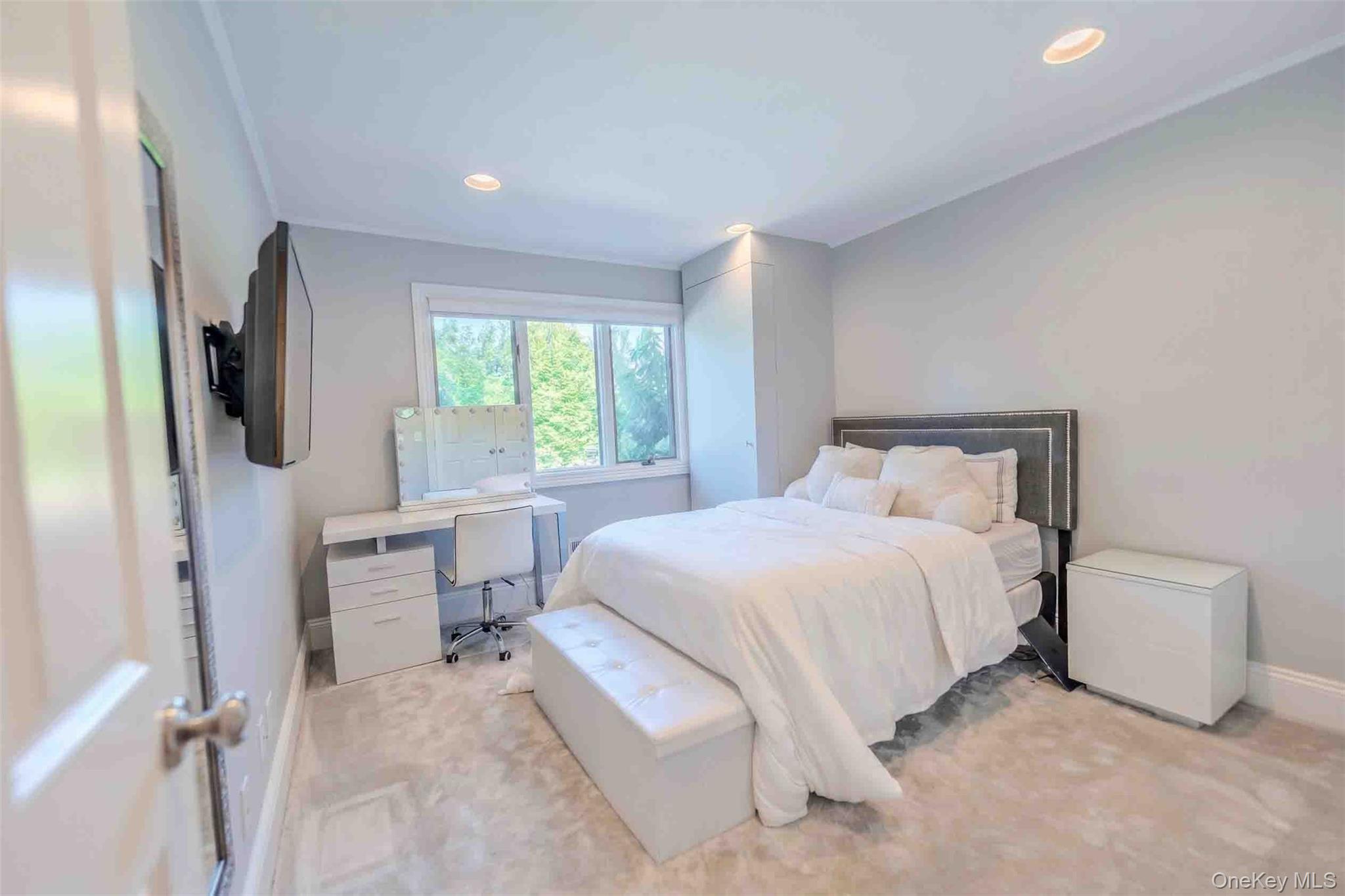70 Karol Place Property Photo 27