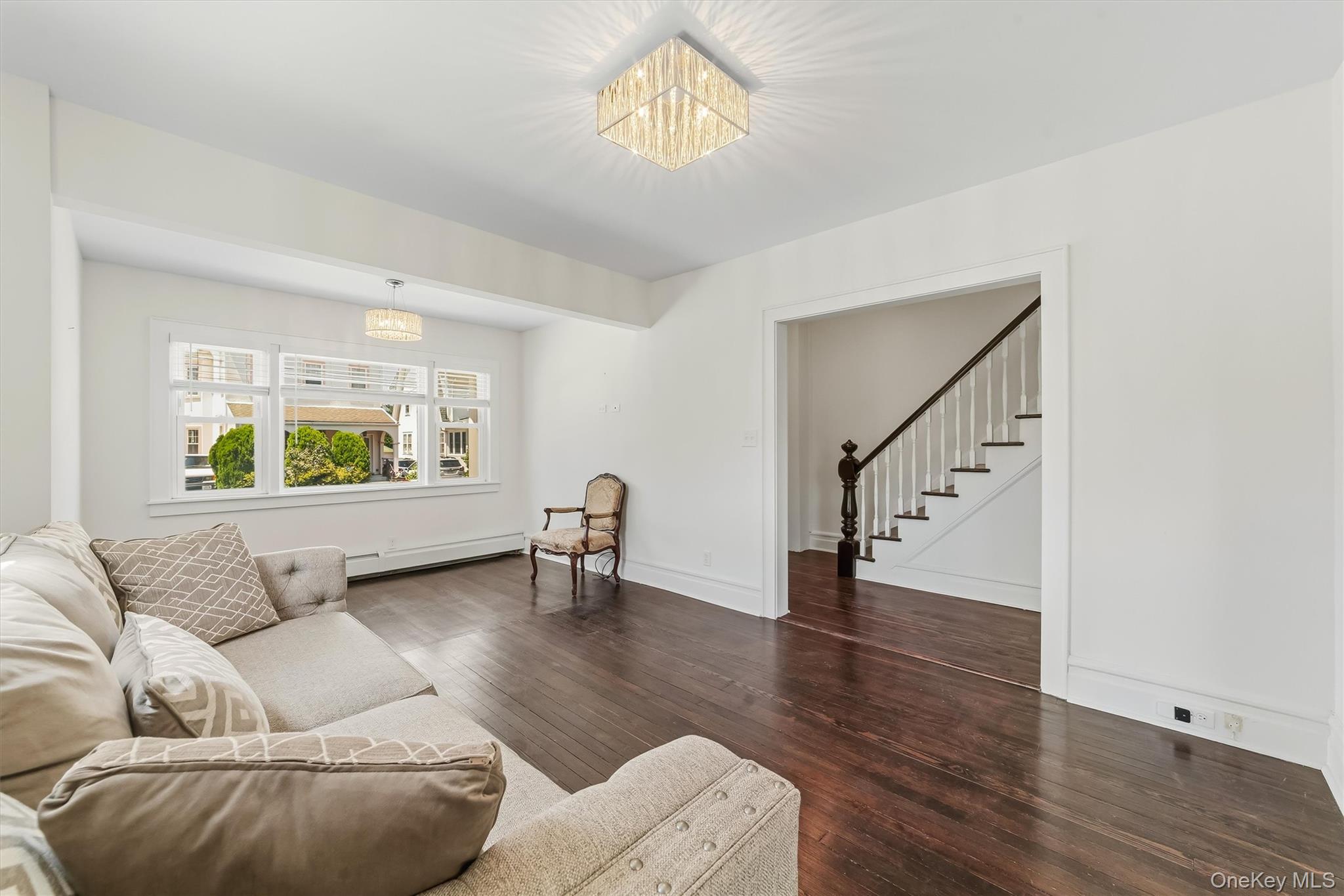 208 Third Avenue Property Photo 9