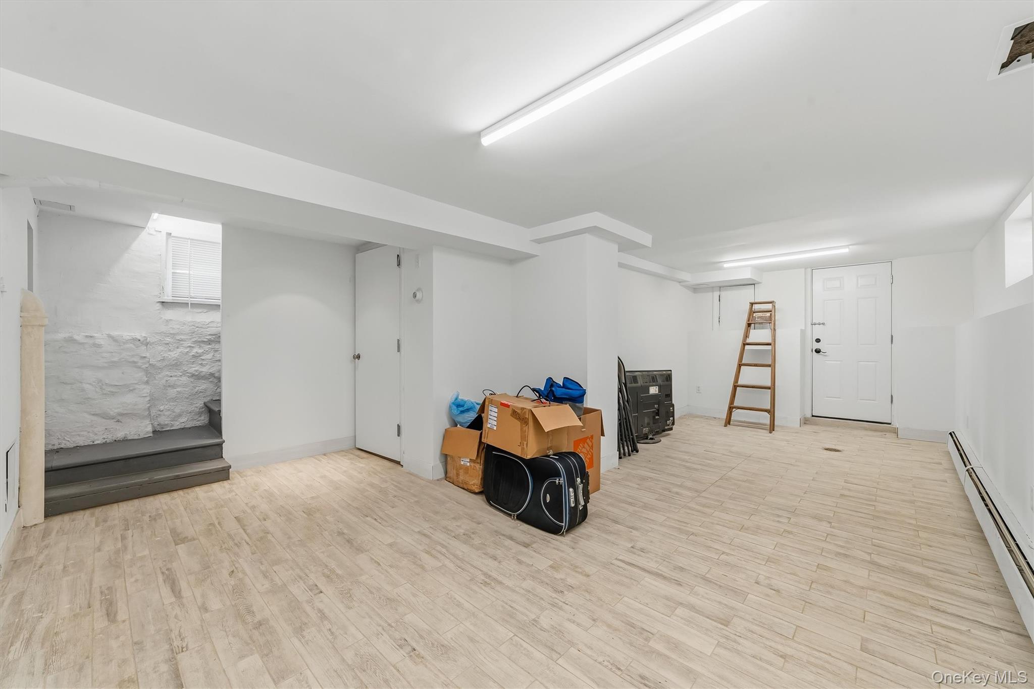 208 Third Avenue Property Photo 41