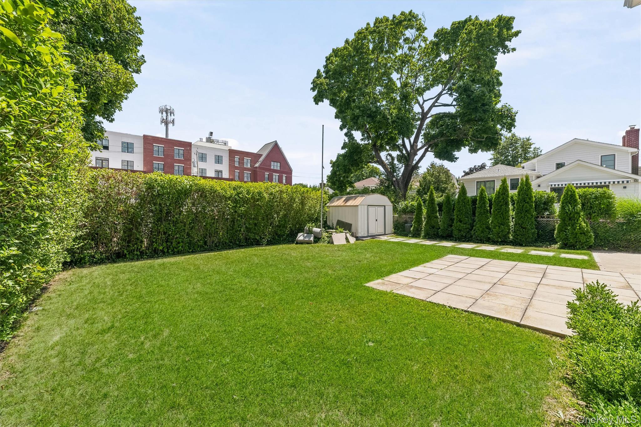 208 Third Avenue Property Photo 44