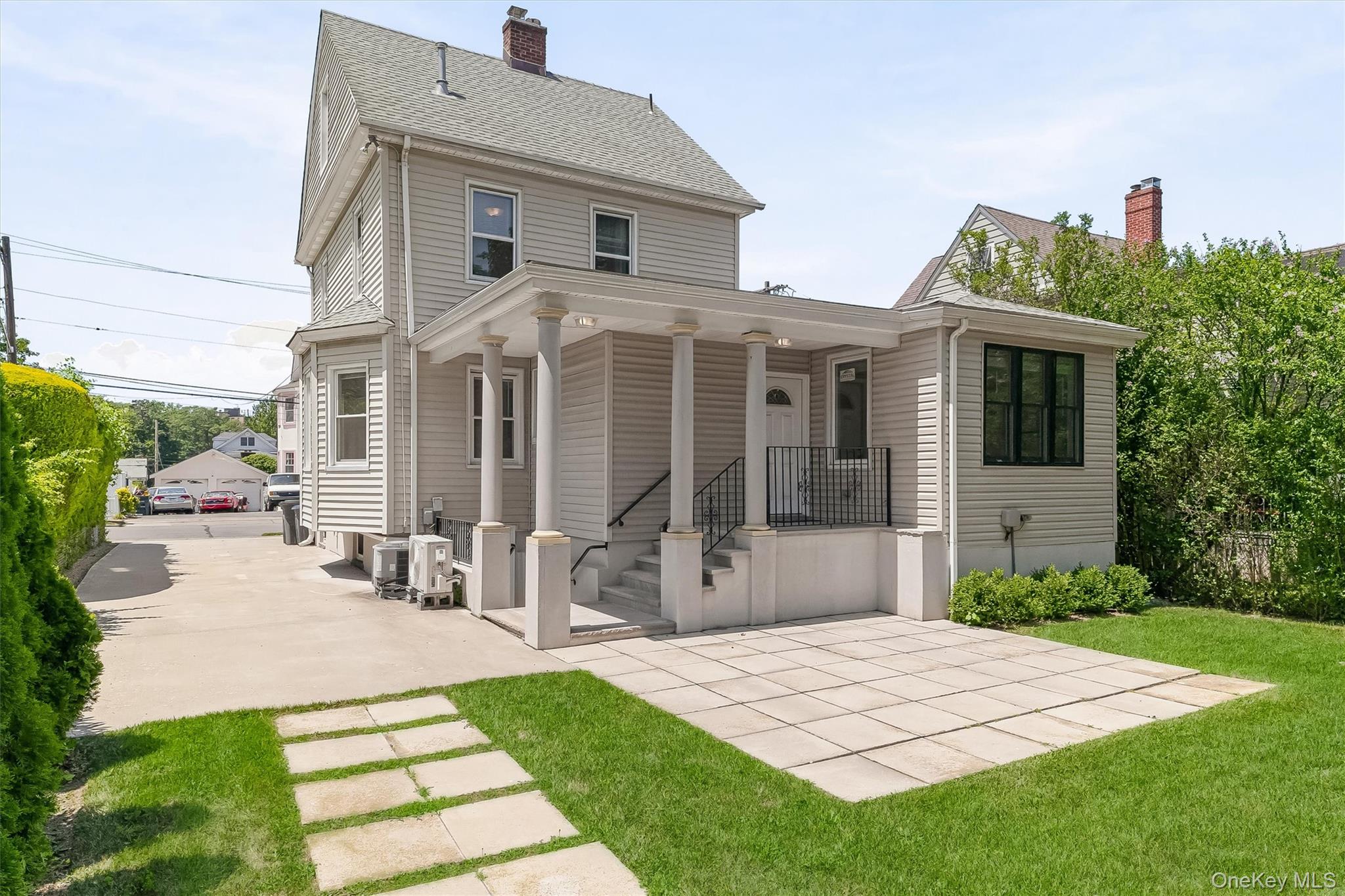 208 Third Avenue Property Photo 45