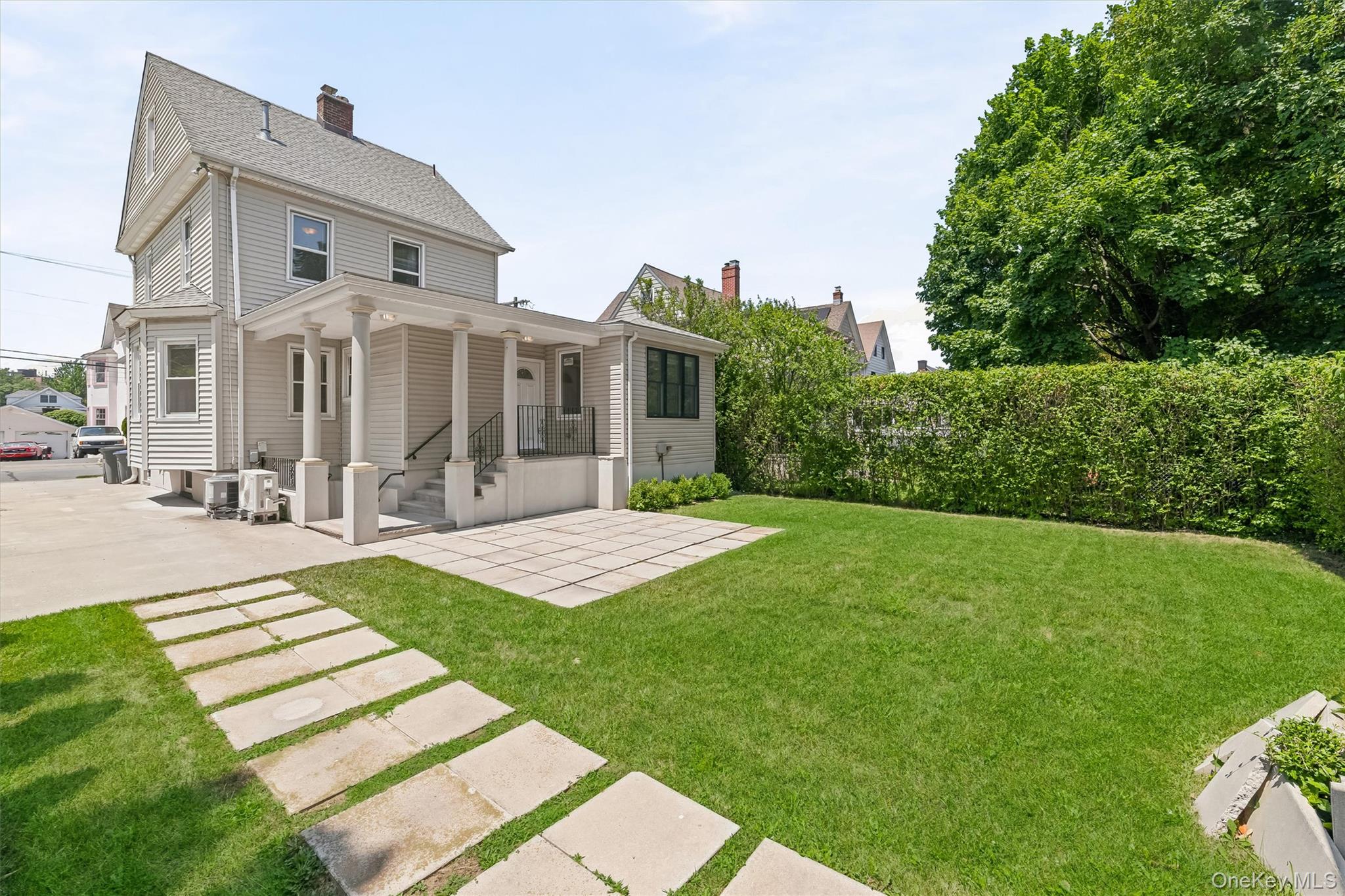 208 Third Avenue Property Photo 47