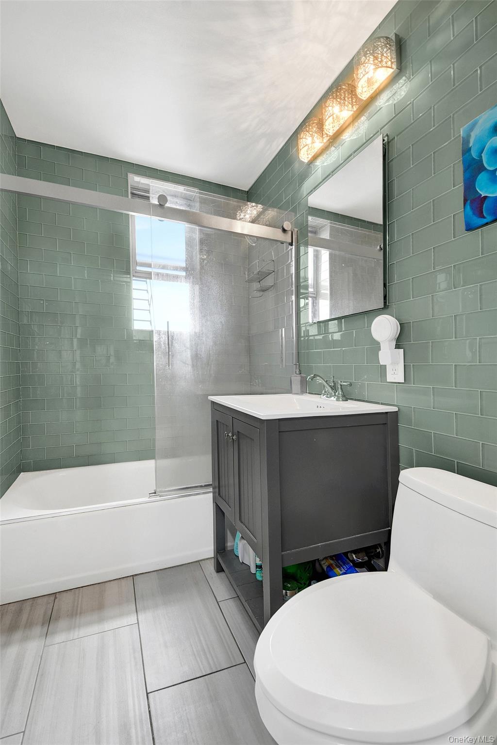 2550 Independence Avenue 5p Property Photo 17
