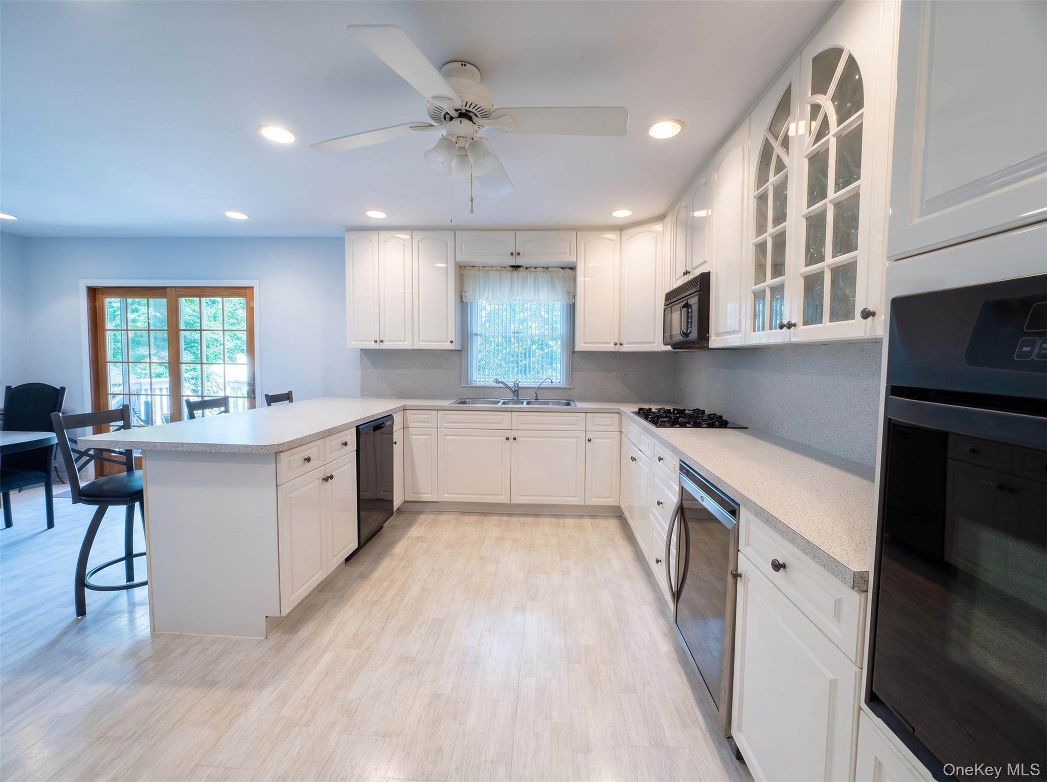 128 James Street Property Photo 6