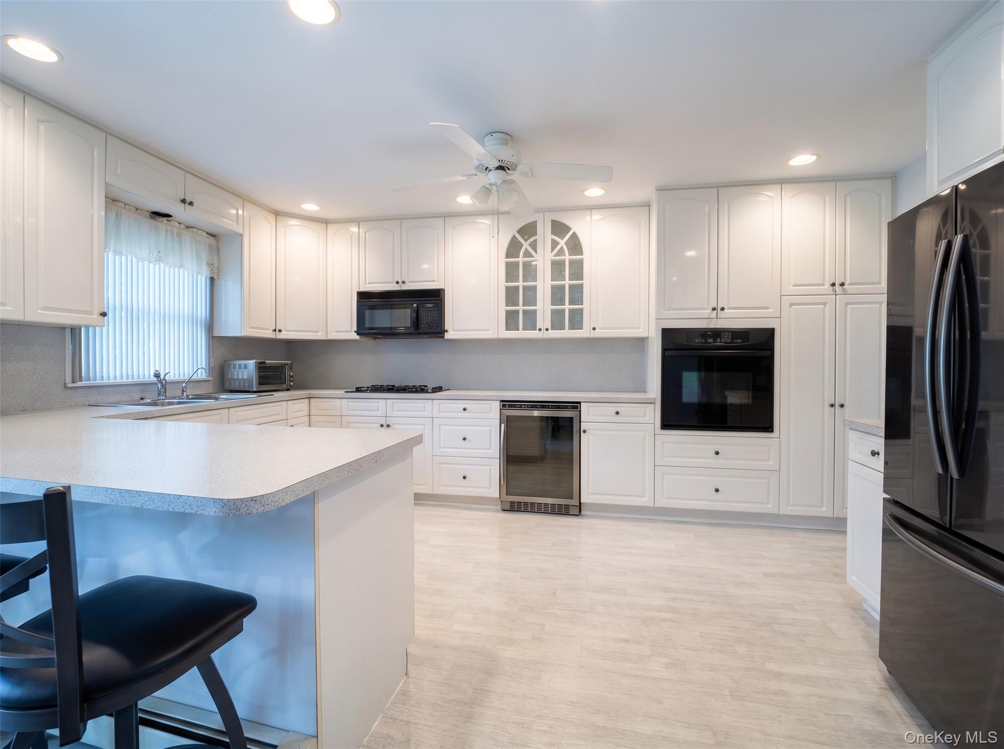 128 James Street Property Photo 7