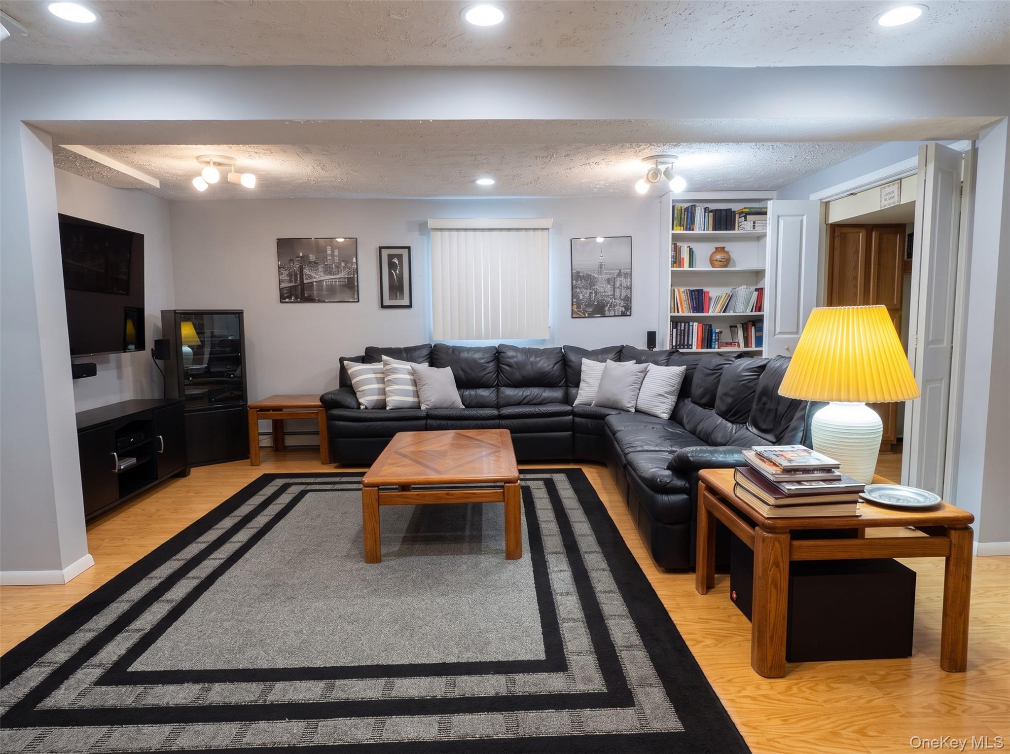 128 James Street Property Photo 11