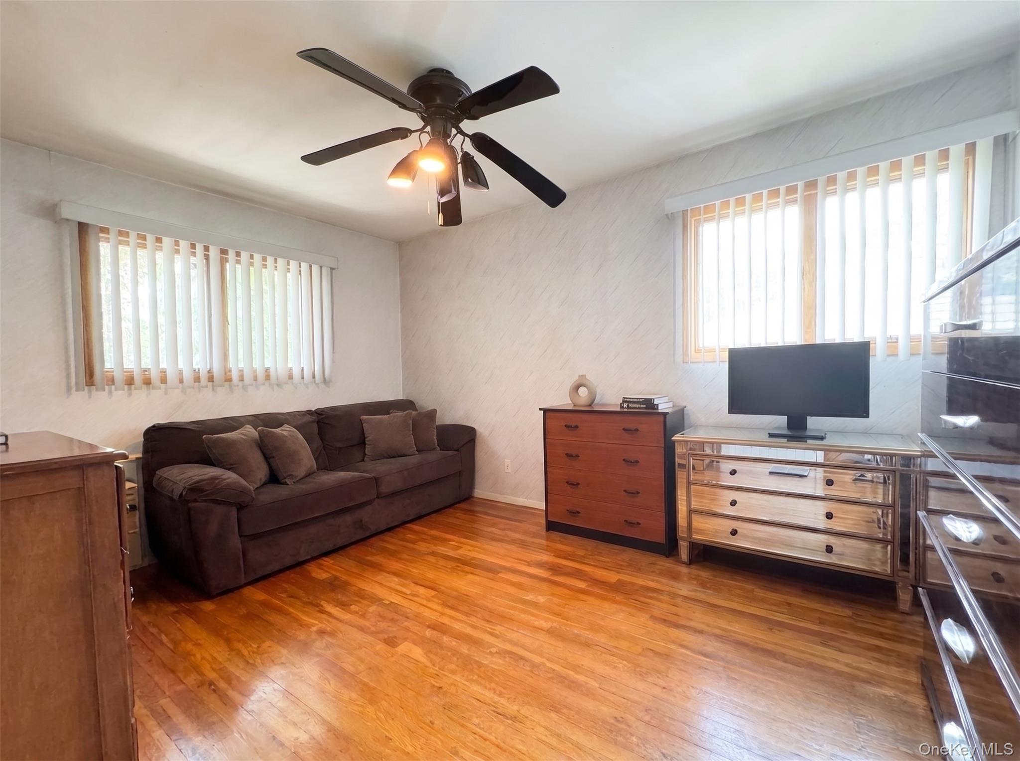 128 James Street Property Photo 20