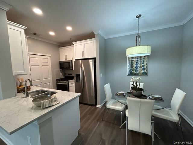 1 Charles Pond Drive 6-617 Property Photo 4