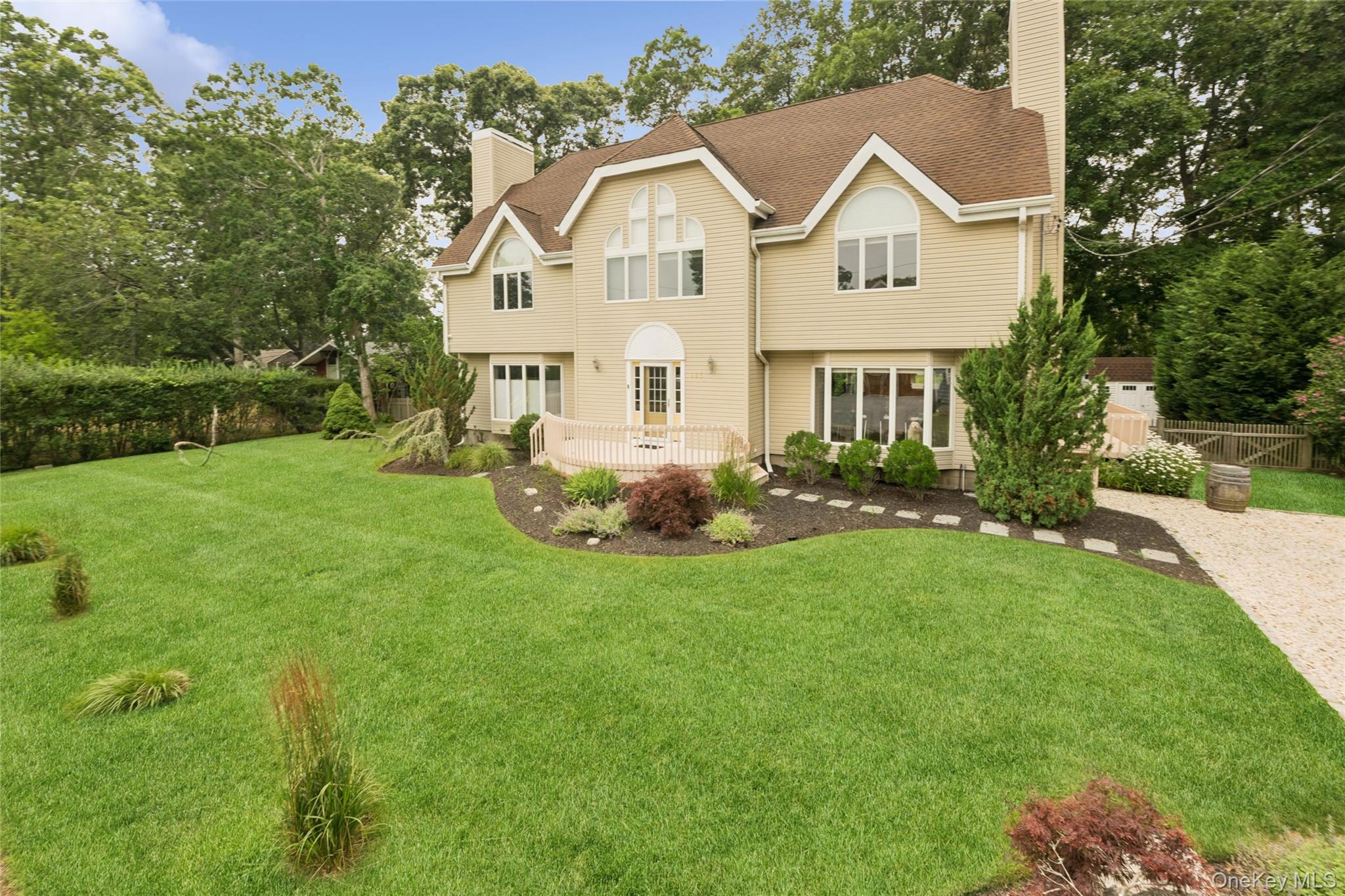 185 Inlet Lane Property Photo 8