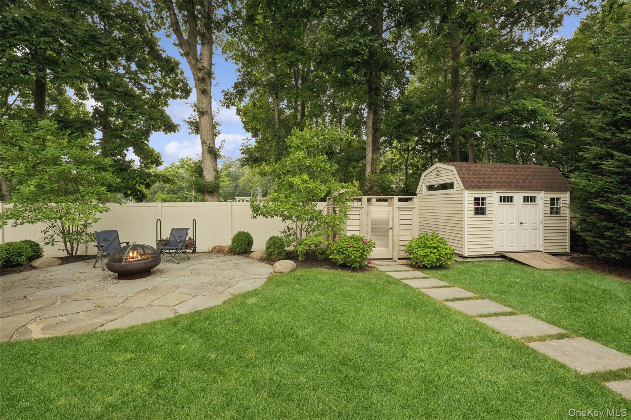 185 Inlet Lane Property Photo 9