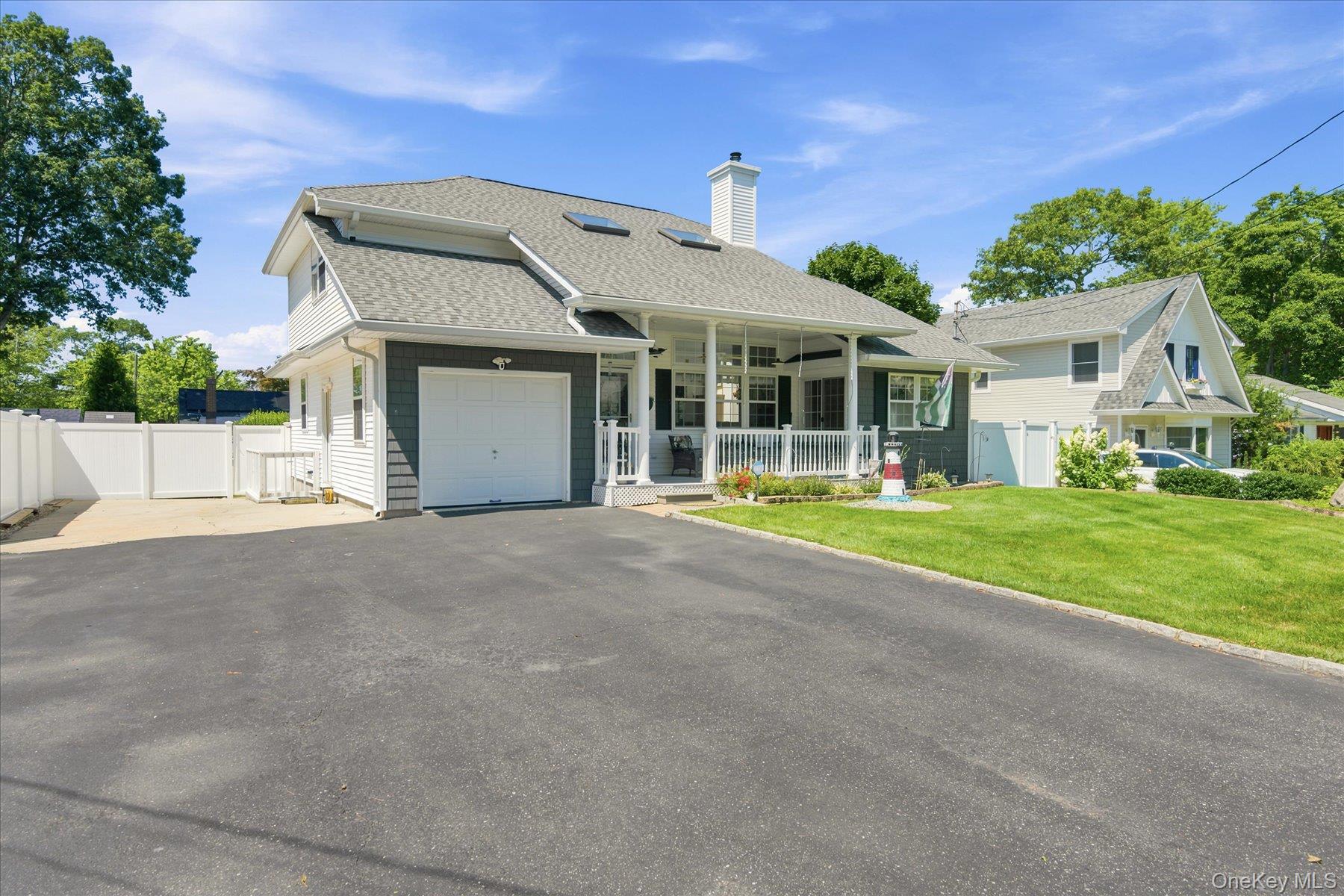 85 Maple Road Property Photo 1