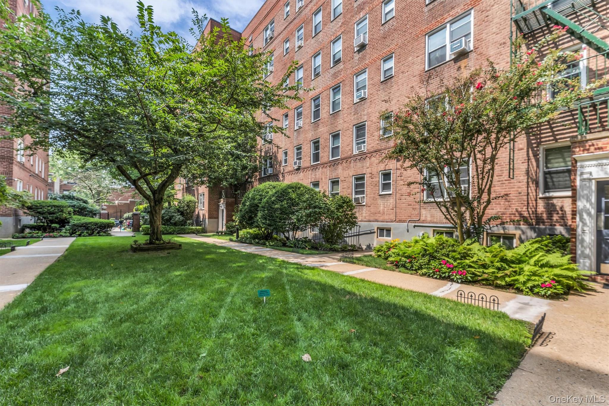 36 Cathedral Avenue 2d Property Photo 2