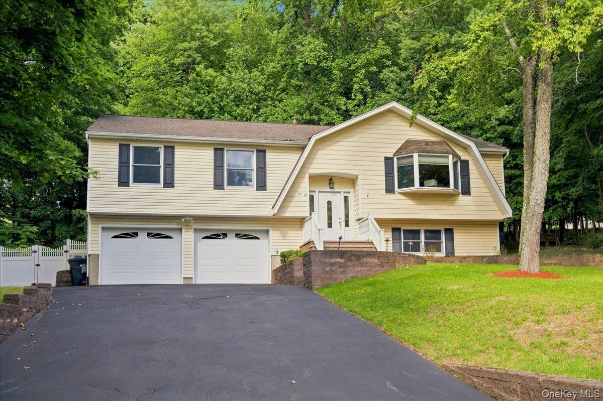 20 Lancaster Lane Property Photo 1
