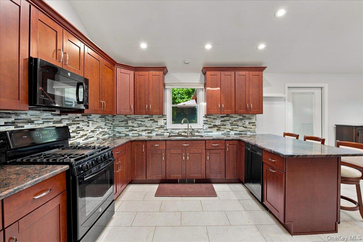 20 Lancaster Lane Property Photo 7