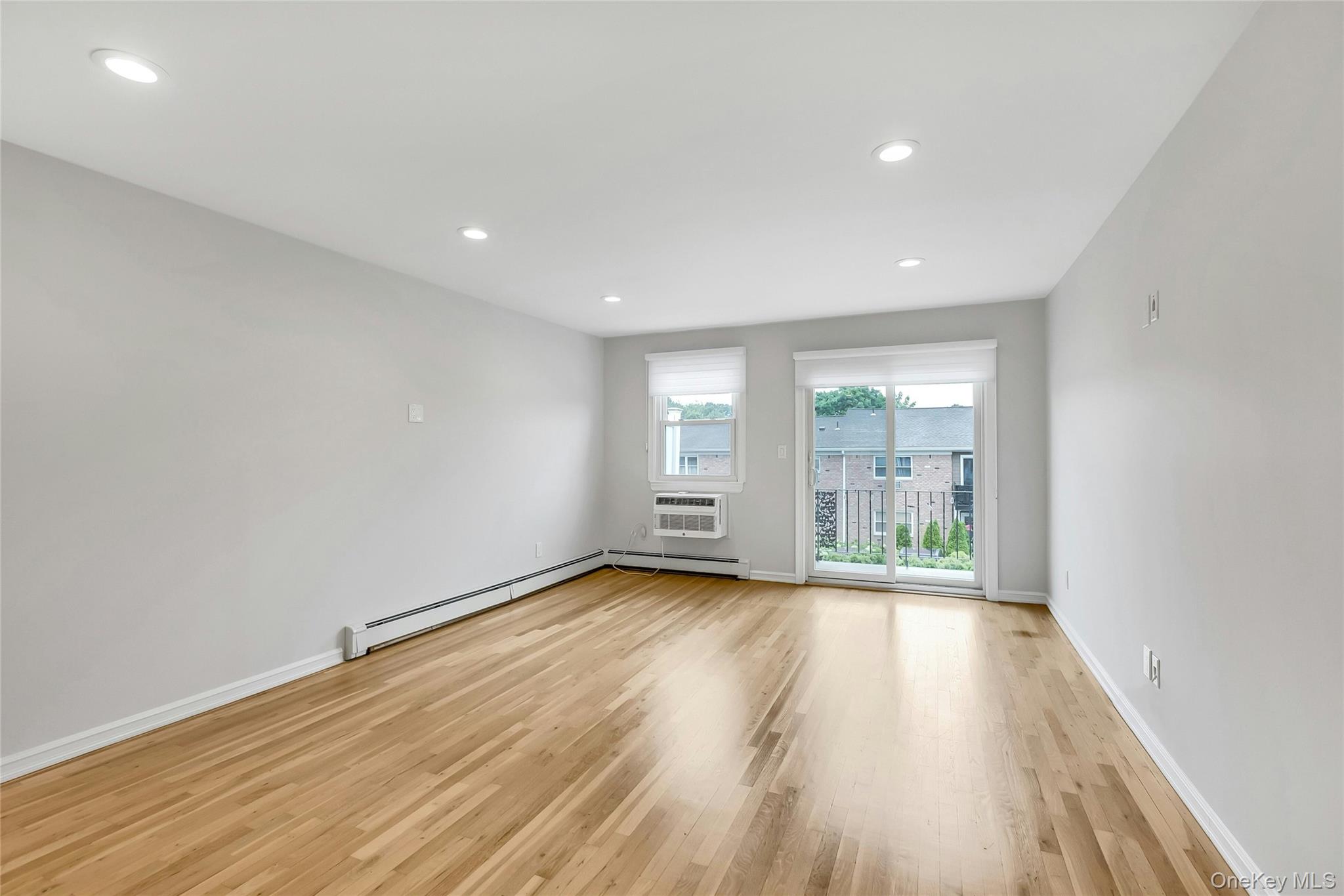 4425 Wilshire 4425 Property Photo 11