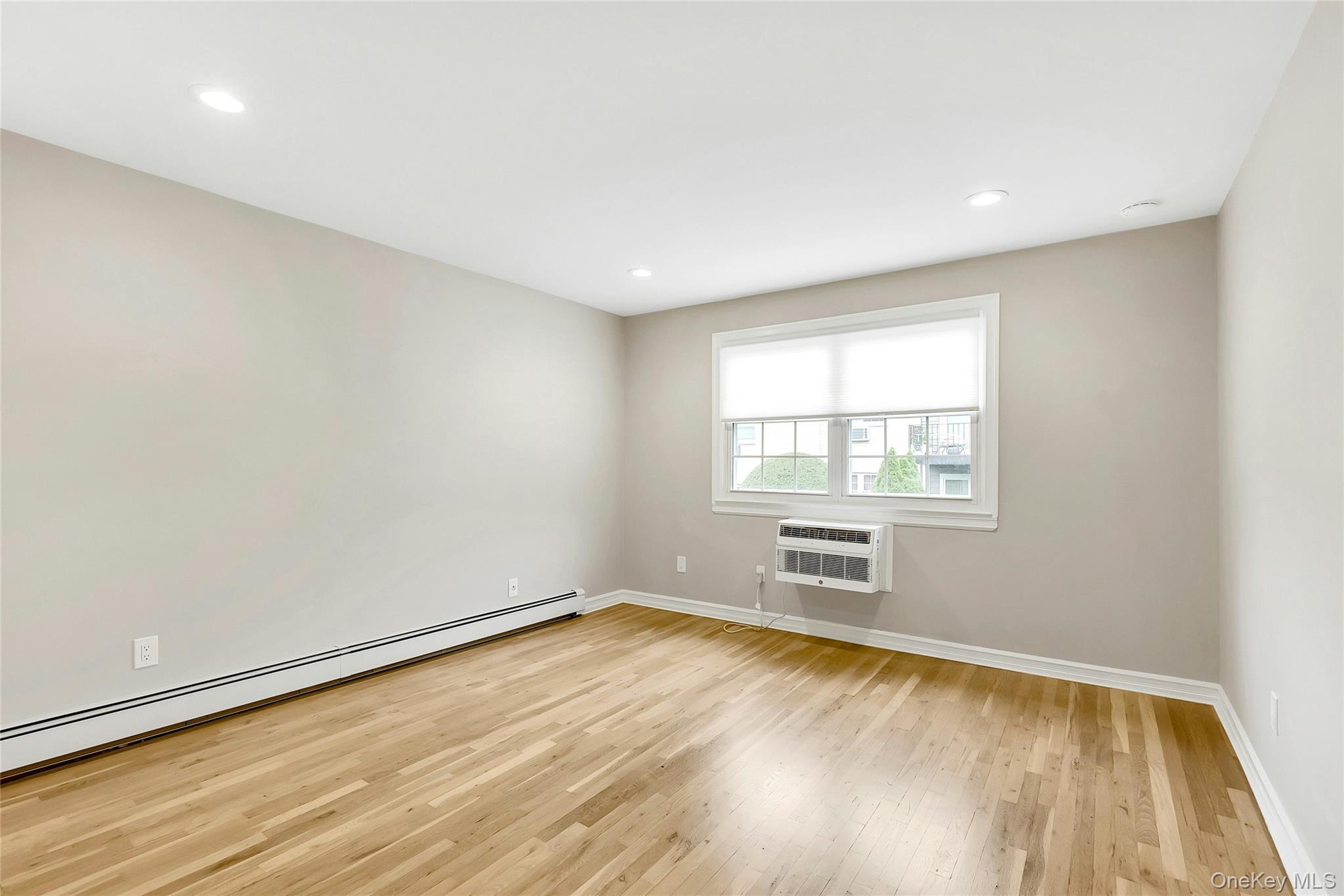 4425 Wilshire 4425 Property Photo 18