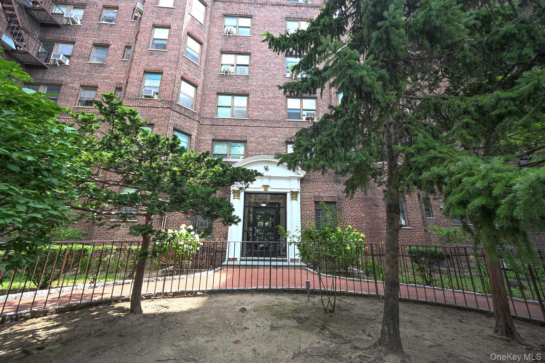 61-41 Saunders Street B25 Property Photo 1