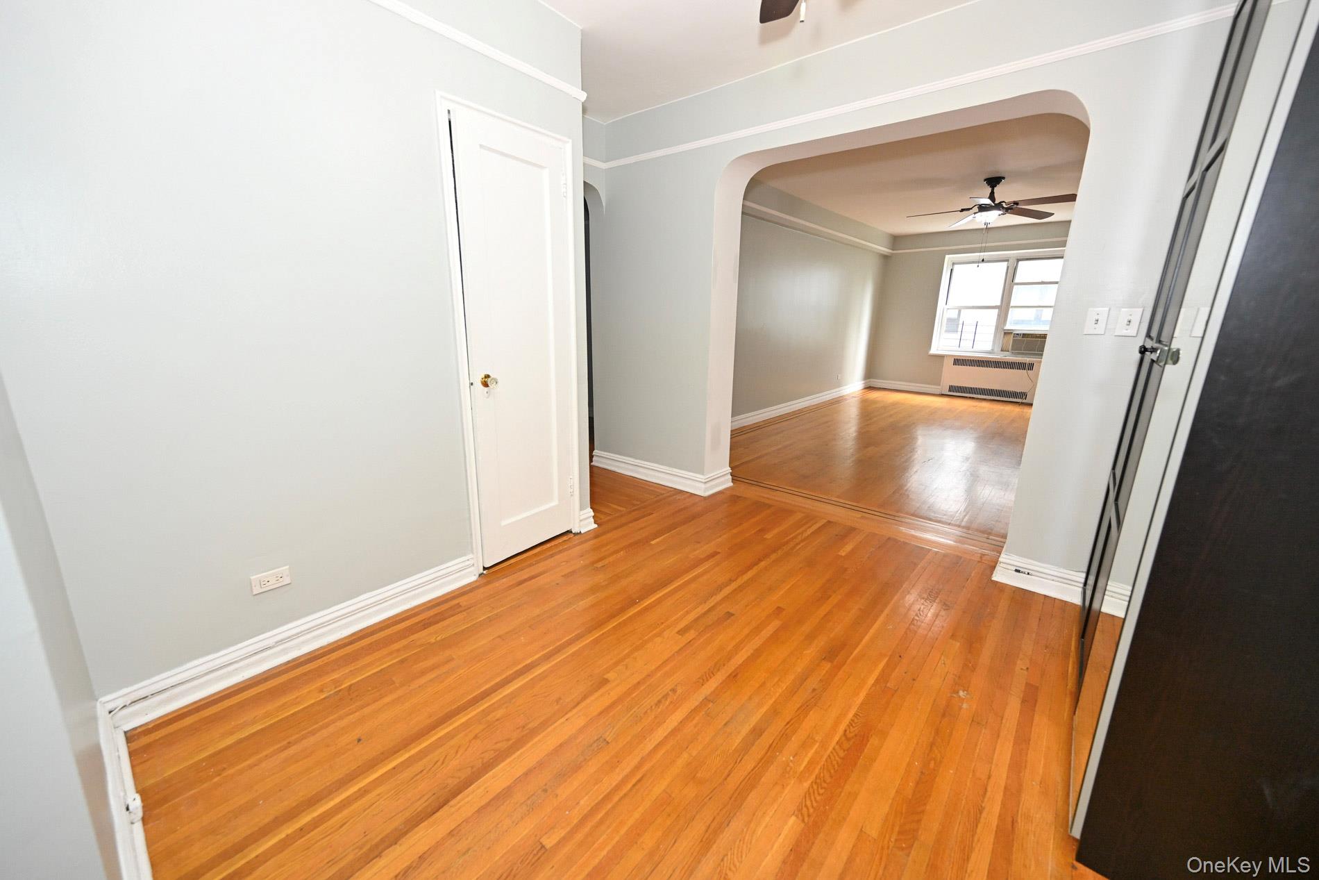 61-41 Saunders Street B25 Property Photo 11