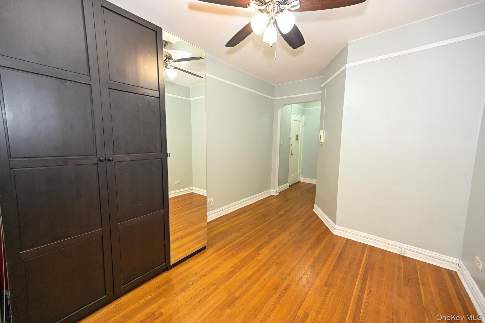 61-41 Saunders Street B25 Property Photo 14