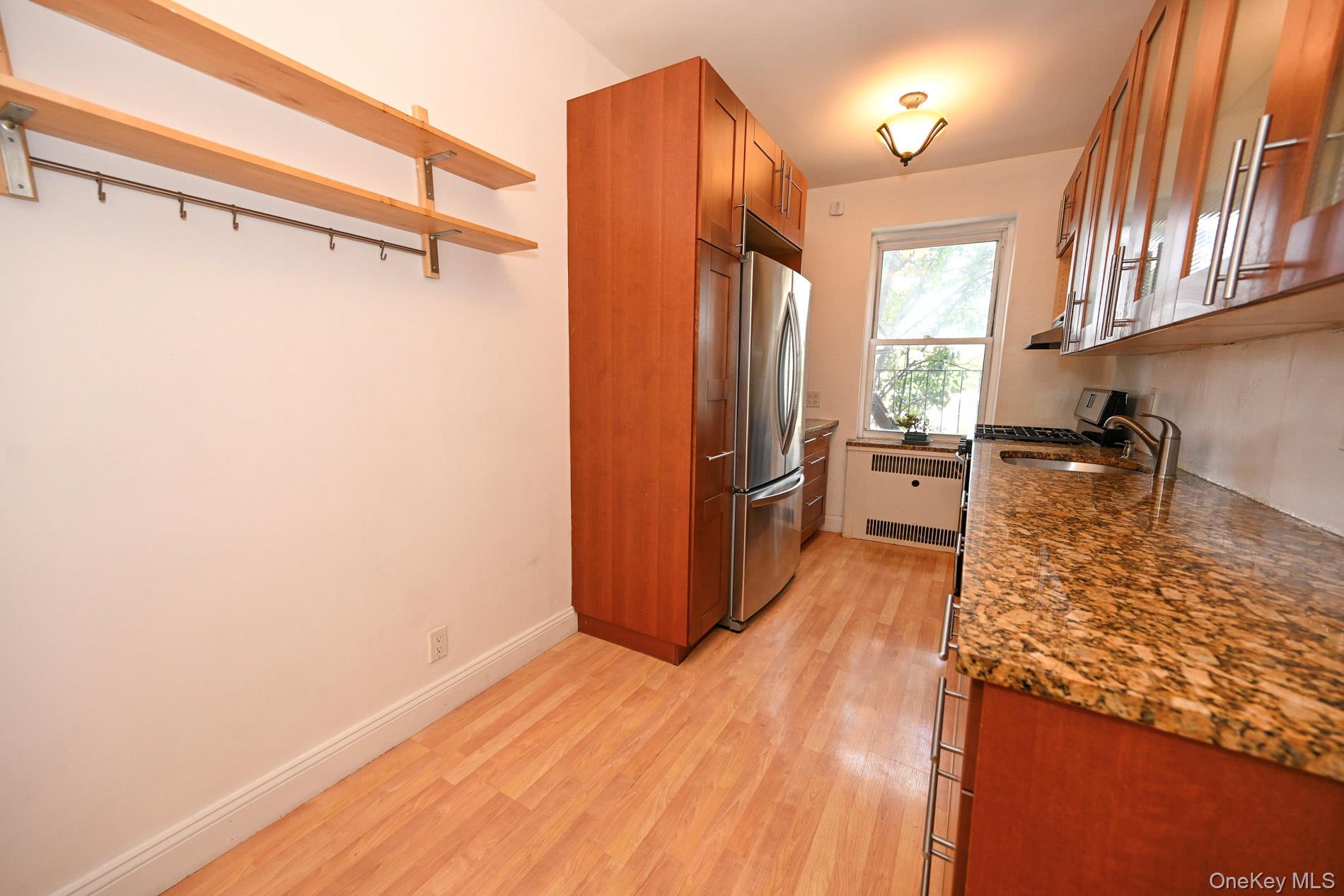 61-41 Saunders Street B25 Property Photo 18