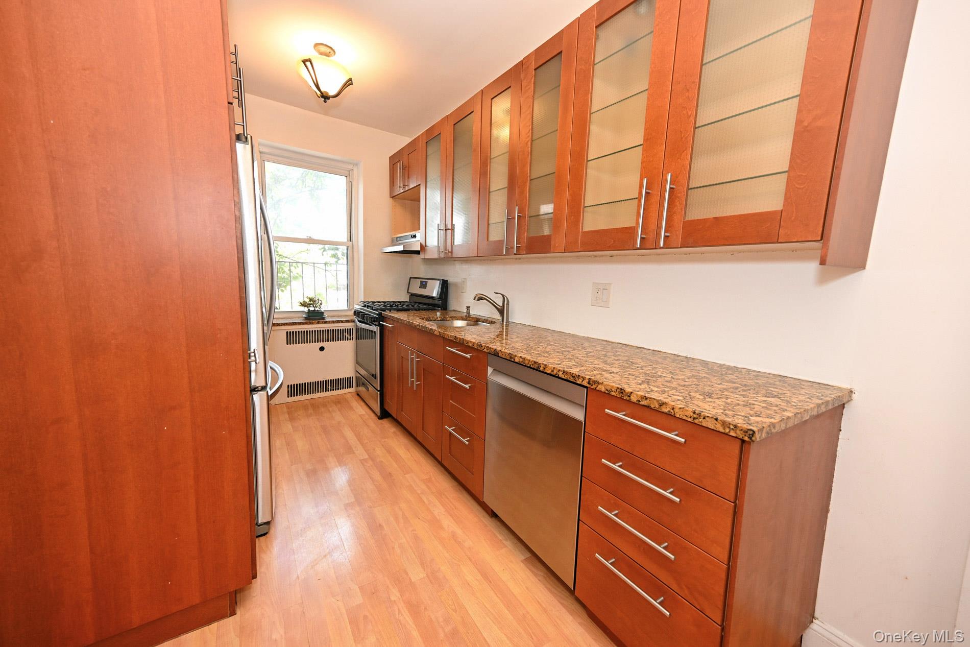61-41 Saunders Street B25 Property Photo 19