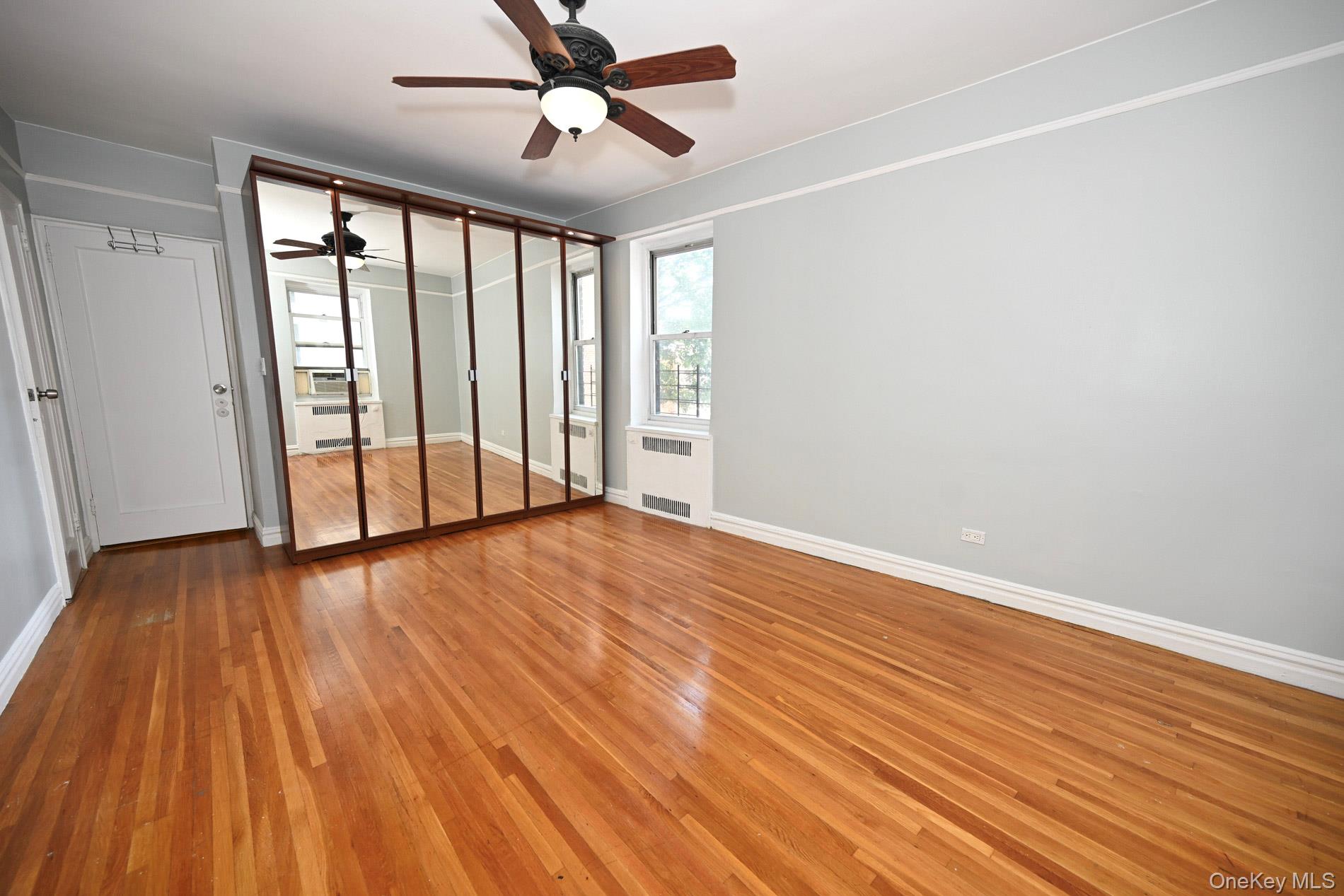 61-41 Saunders Street B25 Property Photo 27