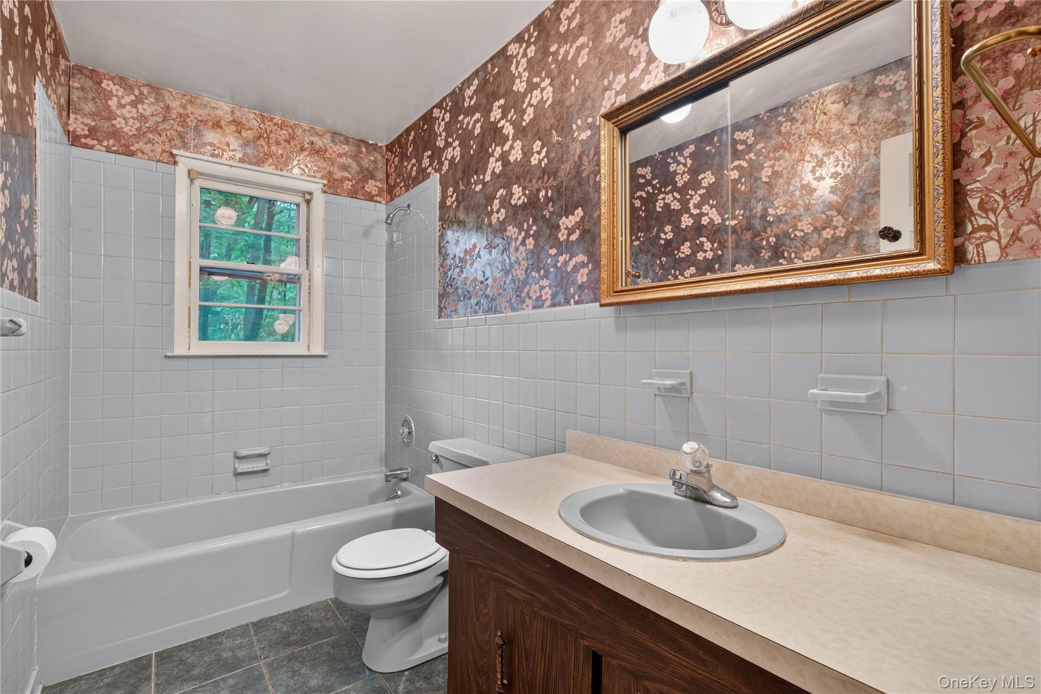 8 Peter Avenue Property Photo 25