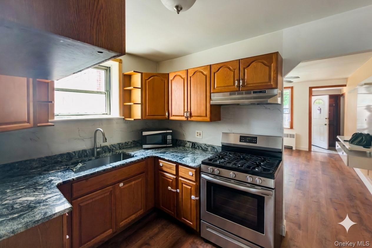 3234 Colden Avenue Property Photo 16