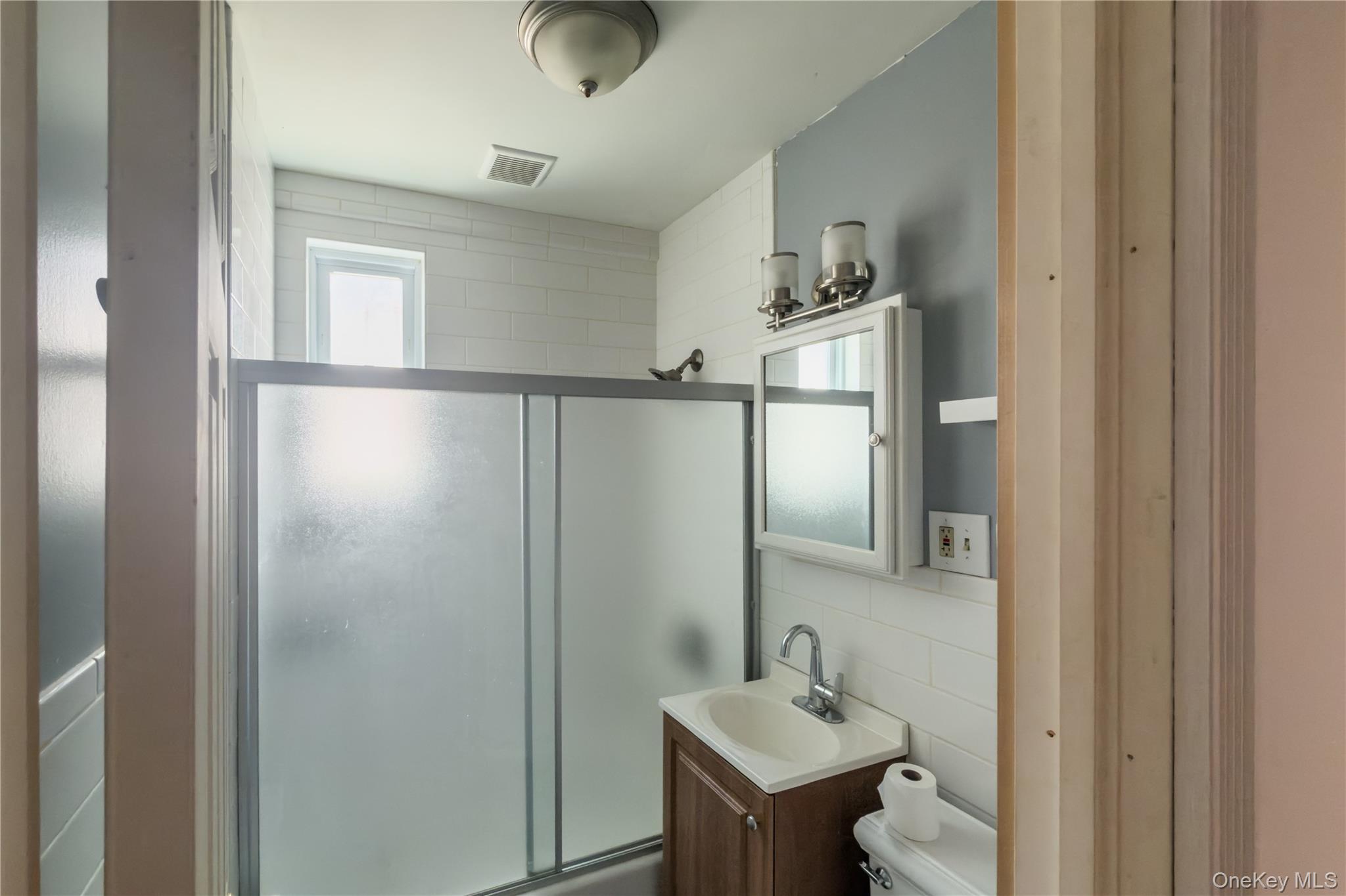 3234 Colden Avenue Property Photo 18