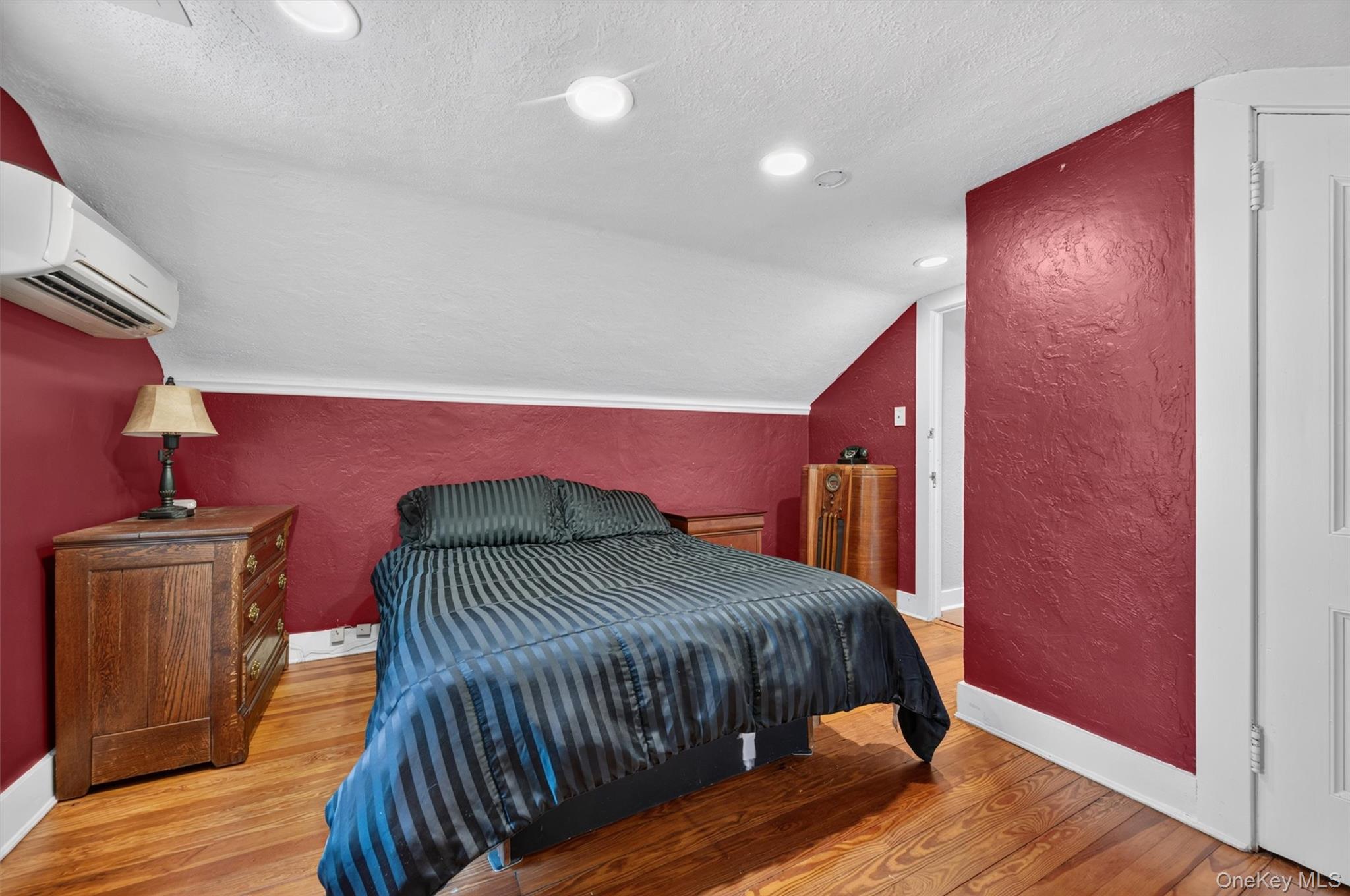 95 Collyer Avenue Property Photo 15