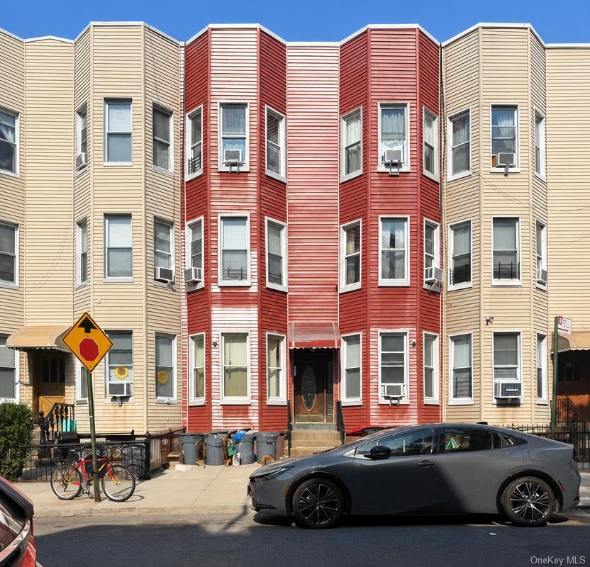 168 Russell Street Property Photo 1