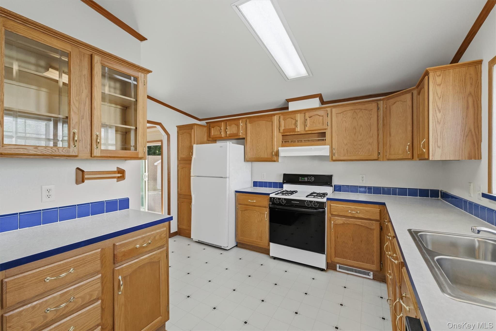 1 Palm Circle Property Photo 11