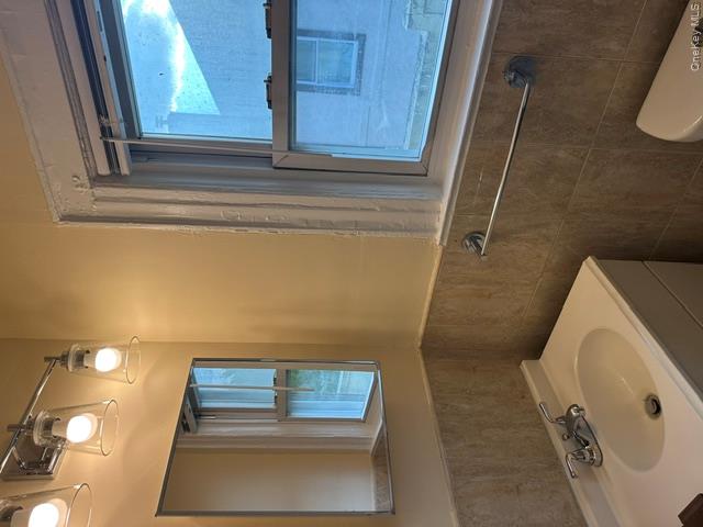 234 W Market Street 2 Property Photo 8