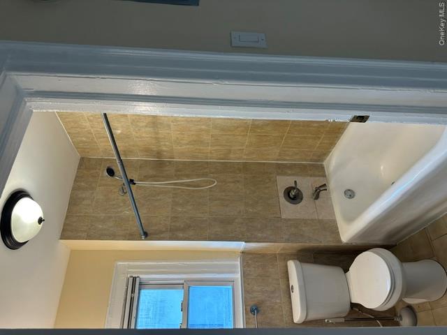 234 W Market Street 2 Property Photo 9