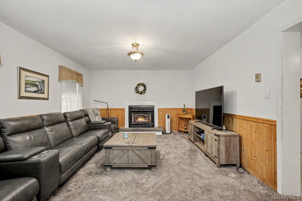 15 Country Hill Road Property Photo 13