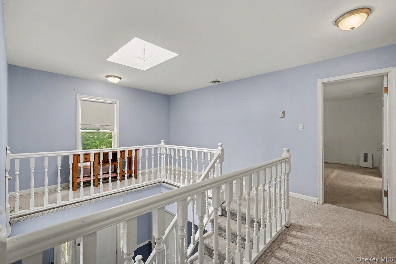 15 Country Hill Road Property Photo 16