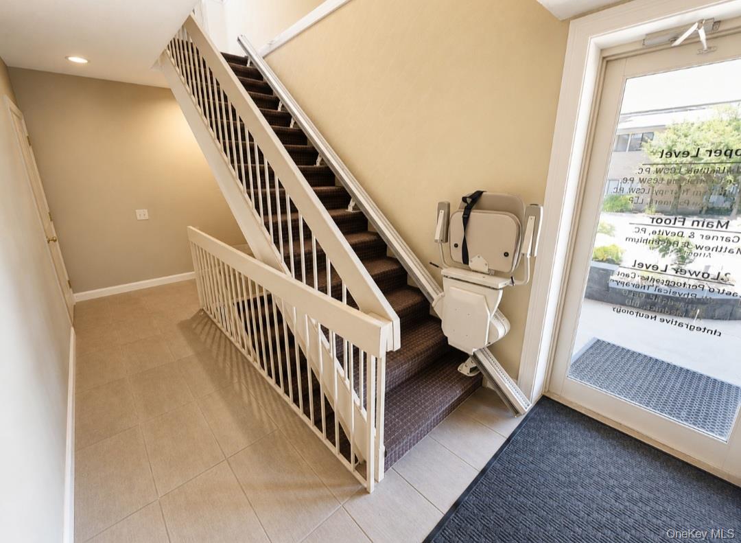 350 Veterans Memorial Highway Suite 2 Property Photo 7