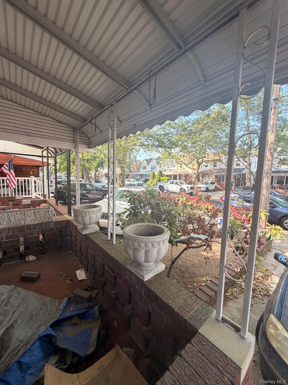 1862 E 37th Street Property Photo 3