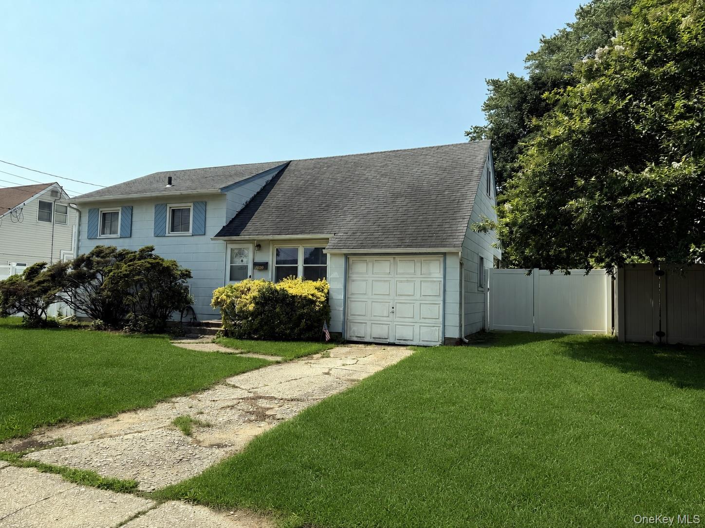1020 N Niagara Avenue Property Photo 2
