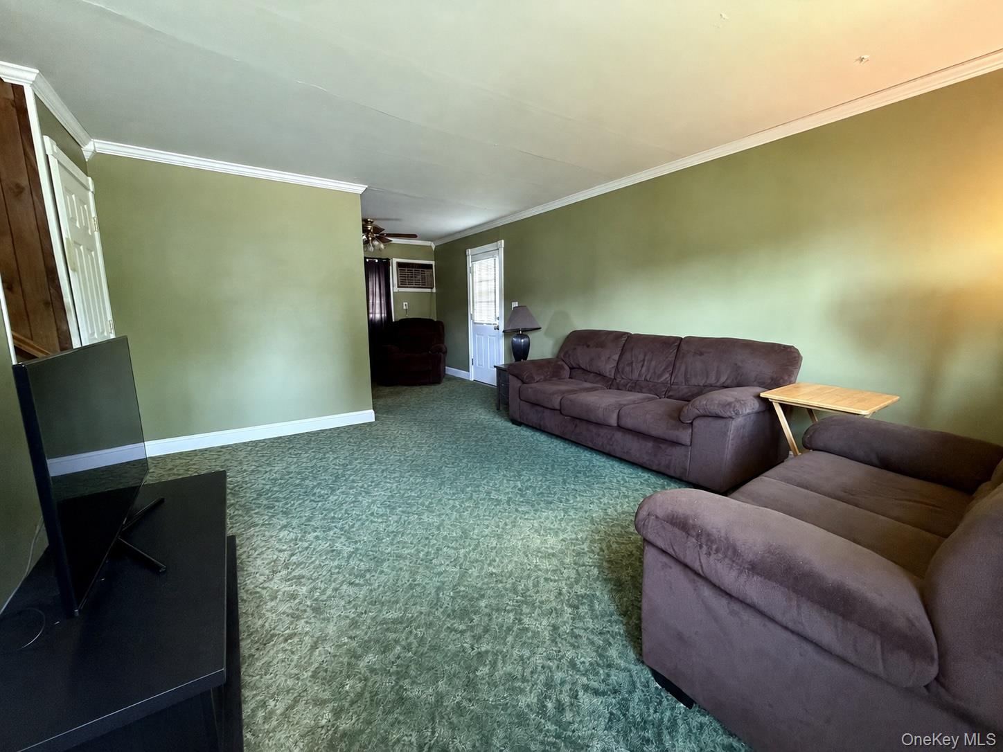 1020 N Niagara Avenue Property Photo 3
